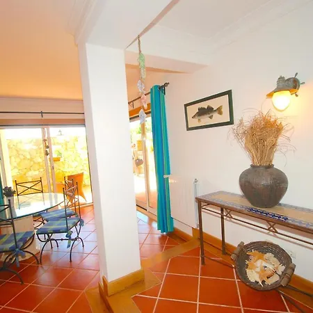 Apartment Cereja - 3 Bedroom In Great Complex With Sea Views, 3 Pools And